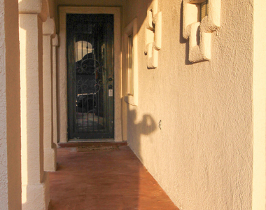 2216 Amber Point Place - Photo Thumbnail 3