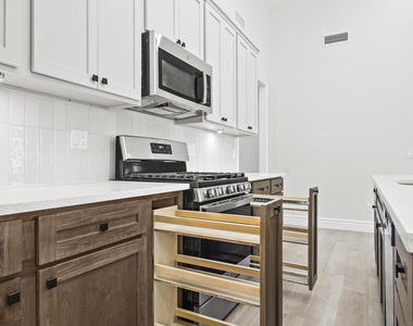 15153 Ambition Avenue - Photo Thumbnail 21