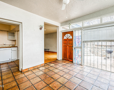 512 Prospect Street - Photo Thumbnail 10
