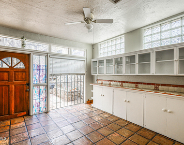 512 Prospect Street - Photo Thumbnail 11