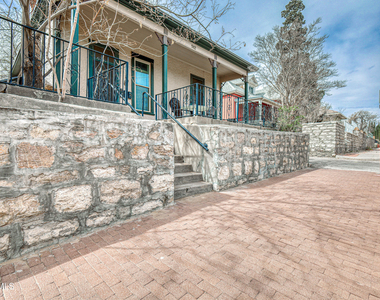 512 Prospect Street - Photo Thumbnail 1