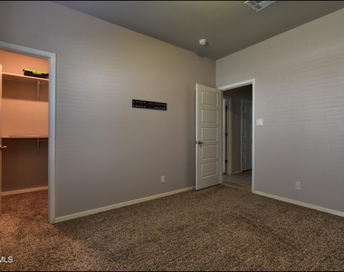 221 Jennice Circle - Photo Thumbnail 38