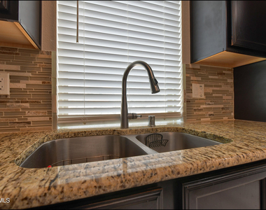 221 Jennice Circle - Photo Thumbnail 15