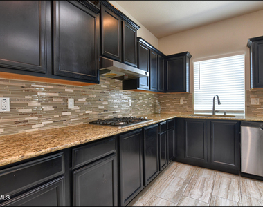 221 Jennice Circle - Photo Thumbnail 12