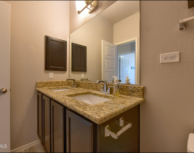 221 Jennice Circle - Photo Thumbnail 36