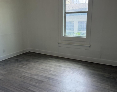 1025 Magoffin Avenue - Photo Thumbnail 5