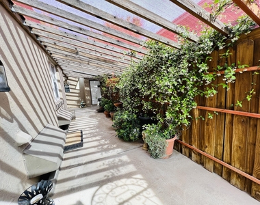 1005 E Baltimore Drive - Photo Thumbnail 25