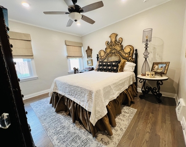 1005 E Baltimore Drive - Photo Thumbnail 15