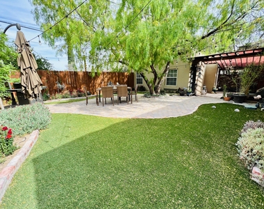 1005 E Baltimore Drive - Photo Thumbnail 31