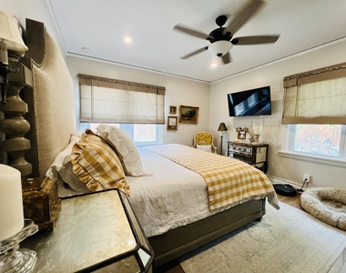 1005 E Baltimore Drive - Photo Thumbnail 16