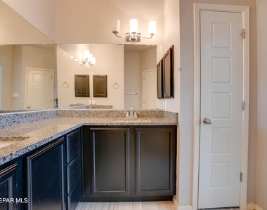 13610 Keighly Street - Photo Thumbnail 14