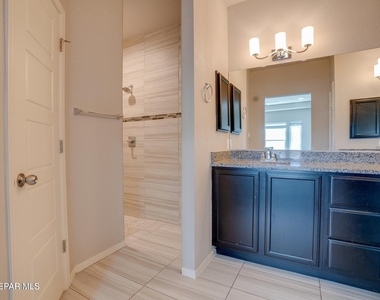 13610 Keighly Street - Photo Thumbnail 13