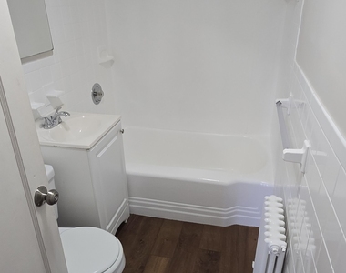 238 Moran Street - Photo Thumbnail 2