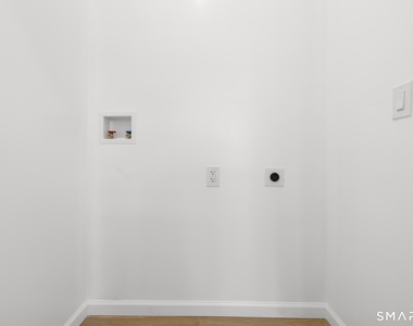 810 Brewster Street - Photo Thumbnail 23
