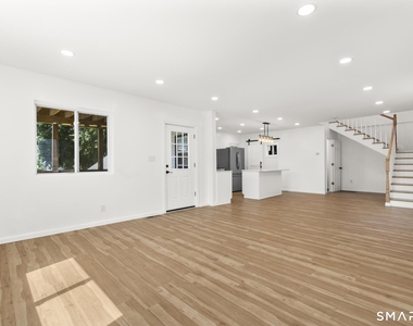 810 Brewster Street - Photo Thumbnail 7