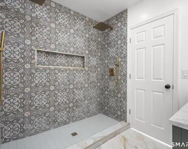 810 Brewster Street - Photo Thumbnail 18