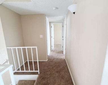 765 Colchester Drive - Photo Thumbnail 13