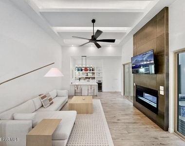 5636 River Run Street - Photo Thumbnail 13