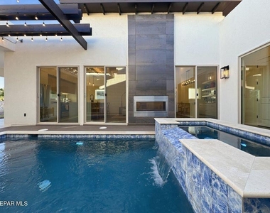 5636 River Run Street - Photo Thumbnail 42