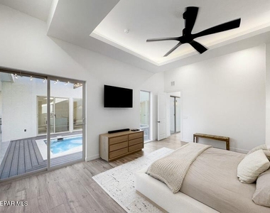5636 River Run Street - Photo Thumbnail 19