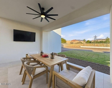 5636 River Run Street - Photo Thumbnail 47