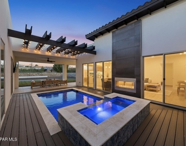 5636 River Run Street - Photo Thumbnail 3