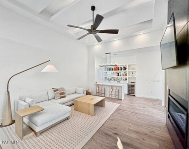 5636 River Run Street - Photo Thumbnail 6
