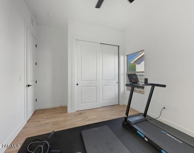 5636 River Run Street - Photo Thumbnail 31