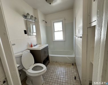 15-17 Beacon Street - Photo Thumbnail 5