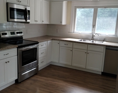 26 Highland Avenue - Photo Thumbnail 3