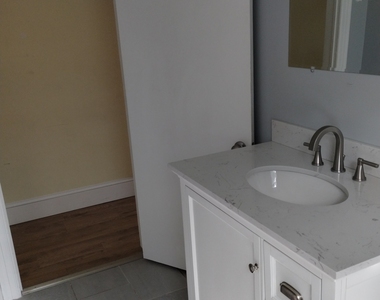 26 Highland Avenue - Photo Thumbnail 8