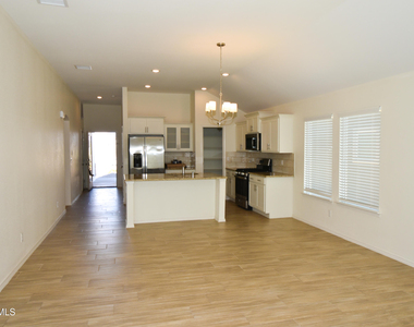 1253 Indigo Sky Street - Photo Thumbnail 24