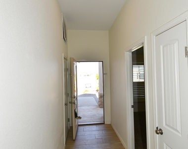 1253 Indigo Sky Street - Photo Thumbnail 2