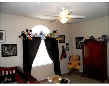 2372 Joshua Louis Drive - Photo Thumbnail 7