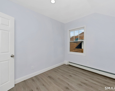 463 Wilmot Avenue - Photo Thumbnail 12