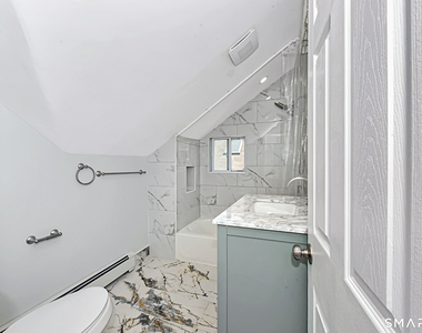 463 Wilmot Avenue - Photo Thumbnail 9