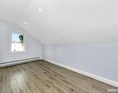 463 Wilmot Avenue - Photo Thumbnail 5
