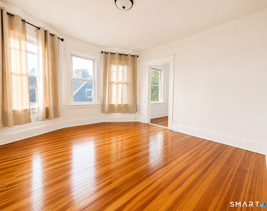 545 Huntington Road - Photo Thumbnail 6