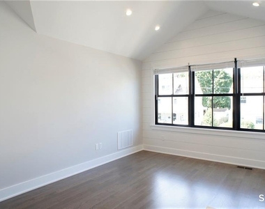 26 Loundsbury Avenue - Photo Thumbnail 2