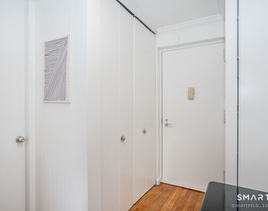 1 Gold Street - Photo Thumbnail 13