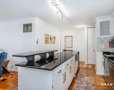 1 Gold Street - Photo Thumbnail 1