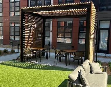 711 Summer Street - Photo Thumbnail 20