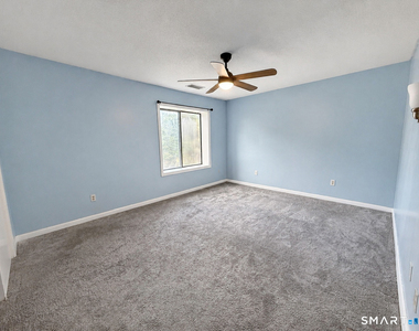 594 Center Street - Photo Thumbnail 8