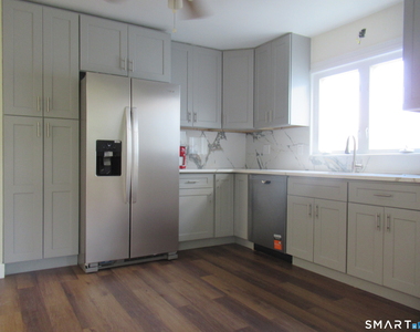 625 Clark Street - Photo Thumbnail 9