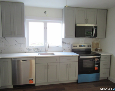 625 Clark Street - Photo Thumbnail 8