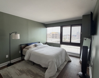 127 Greyrock Place - Photo Thumbnail 4
