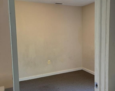 49 Springdale Avenue - Photo Thumbnail 5