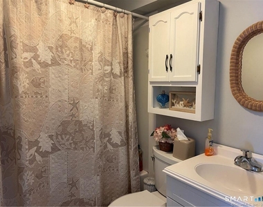 39 Pepperidge Avenue - Photo Thumbnail 10