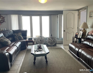 39 Pepperidge Avenue - Photo Thumbnail 4