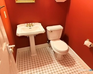 289 New Haven Avenue - Photo Thumbnail 3